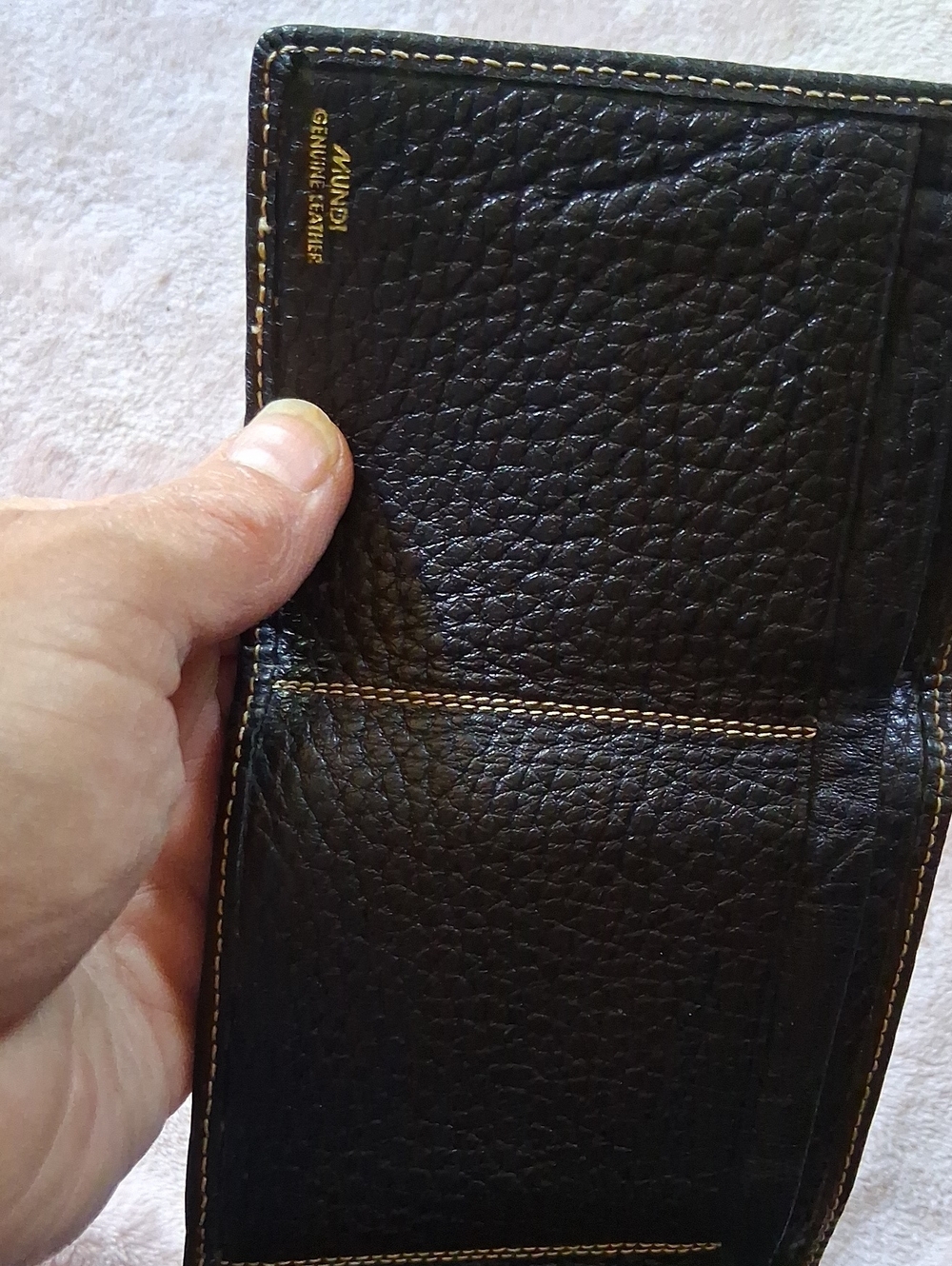 Black and Brown Leather Bifold Wallet with Embossed Crest - Picture 6 of 8